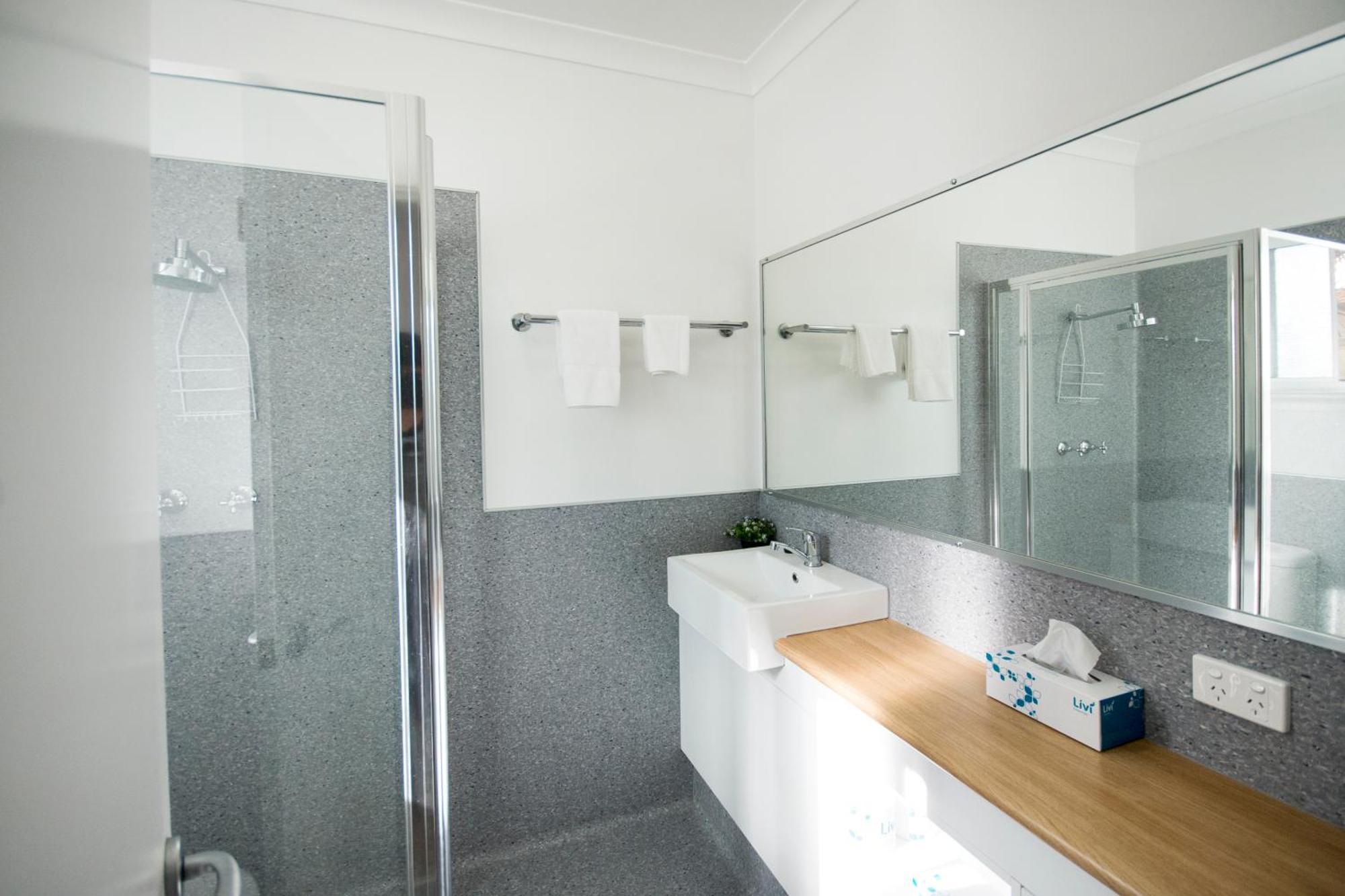 Clearwater Motel Apartments Esperance Kültér fotó