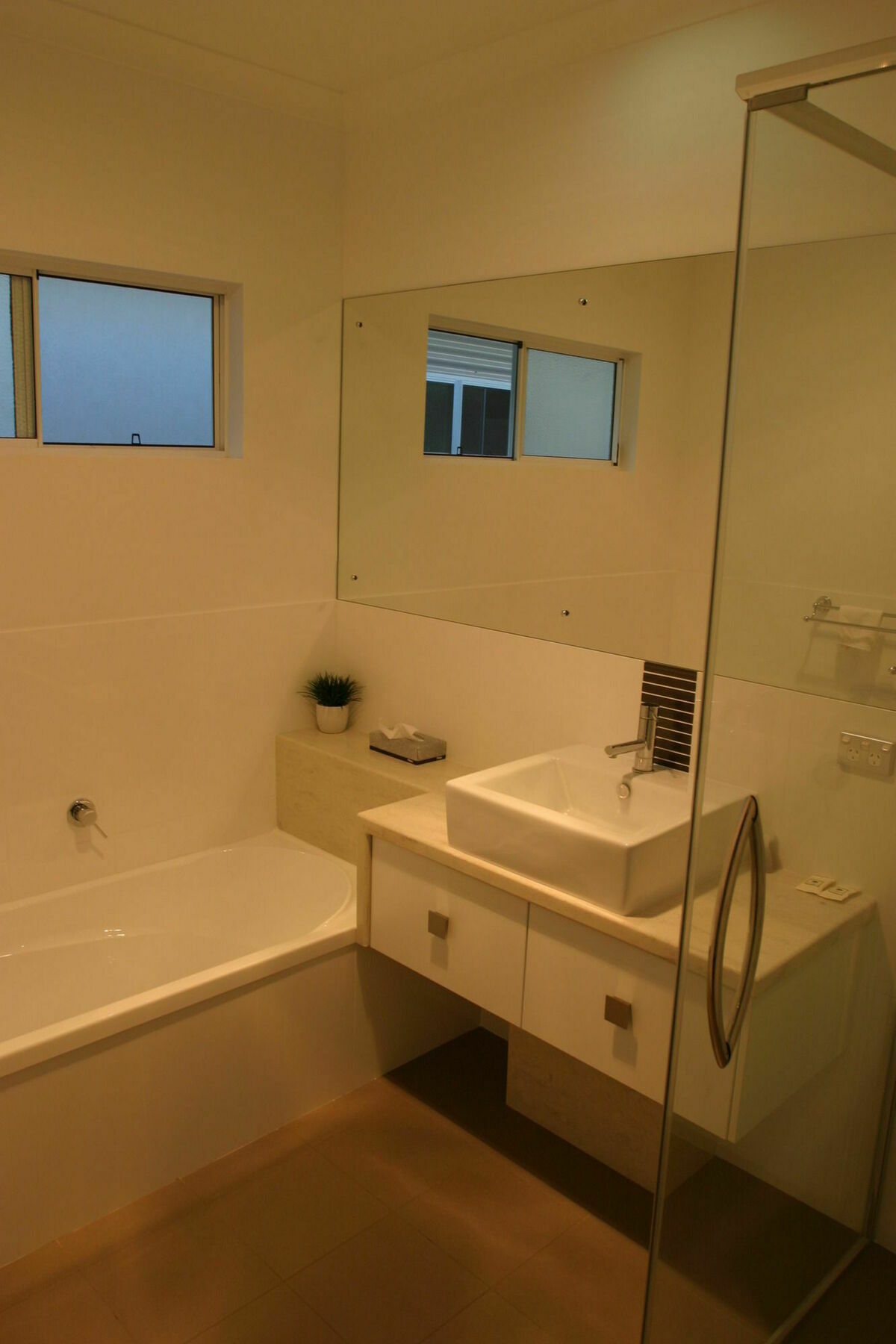 Clearwater Motel Apartments Esperance Kültér fotó